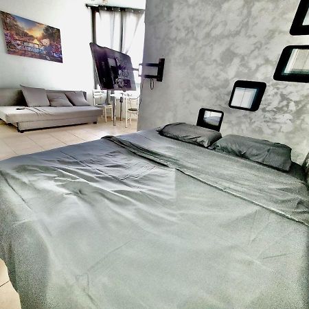 Apartamento סטודיו על הים Bat Yam Exterior foto
