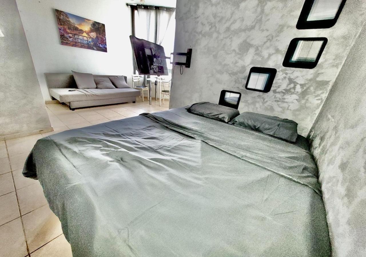 Apartamento סטודיו על הים Bat Yam Exterior foto